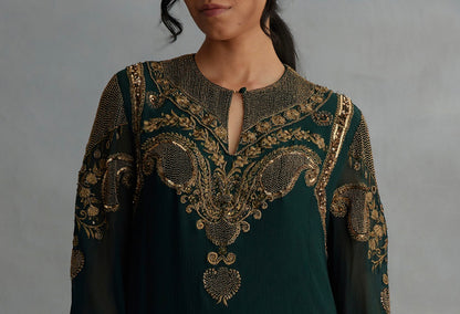 Kurta Set in Zari Thread Embroidery