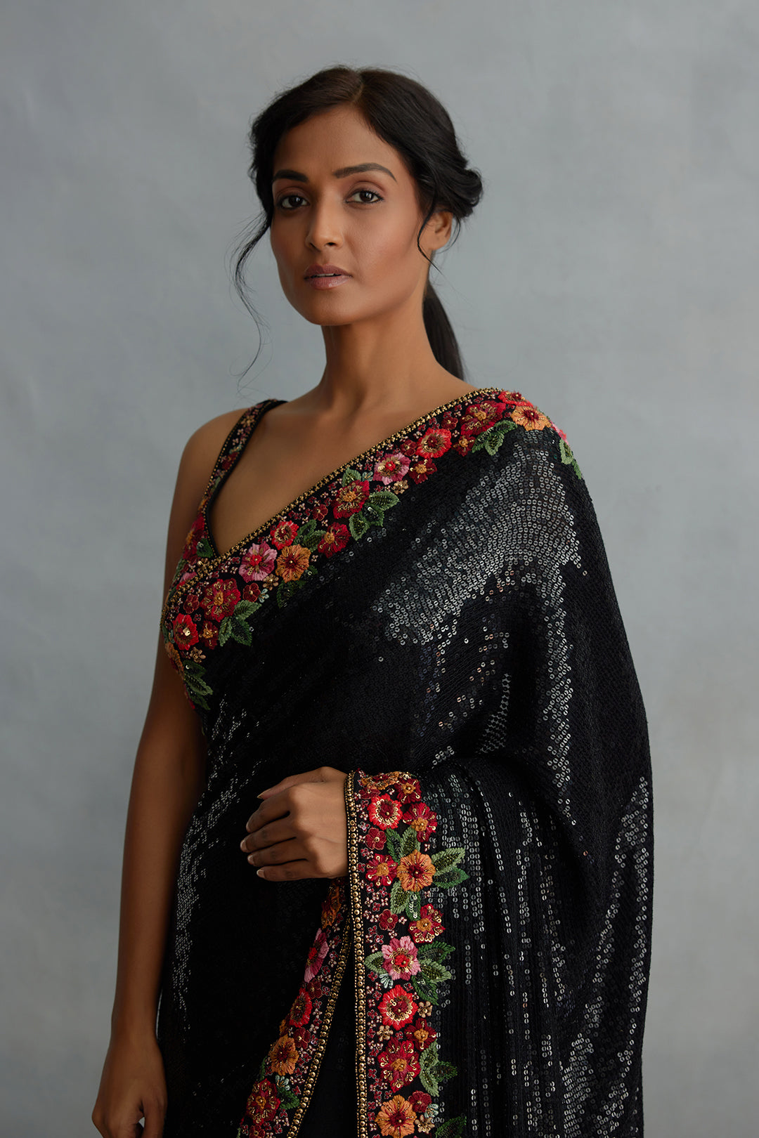 Sari Set in Multi Thread Border with Tonal Sequin Sheeting