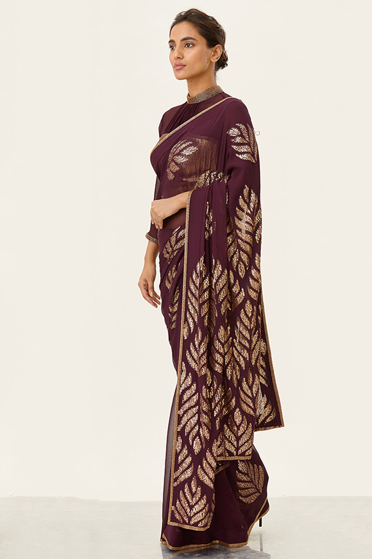 Sari Set with Leaf Pattern Sequin Embroidery