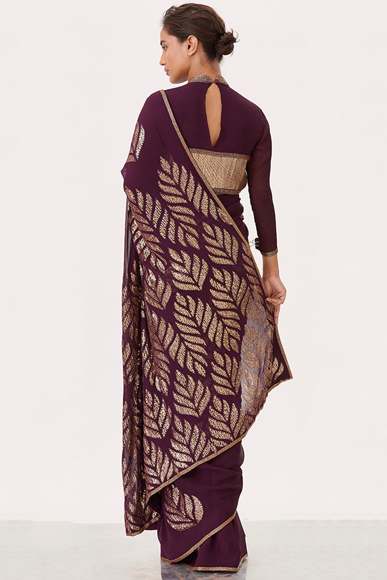 Sari Set with Leaf Pattern Sequin Embroidery