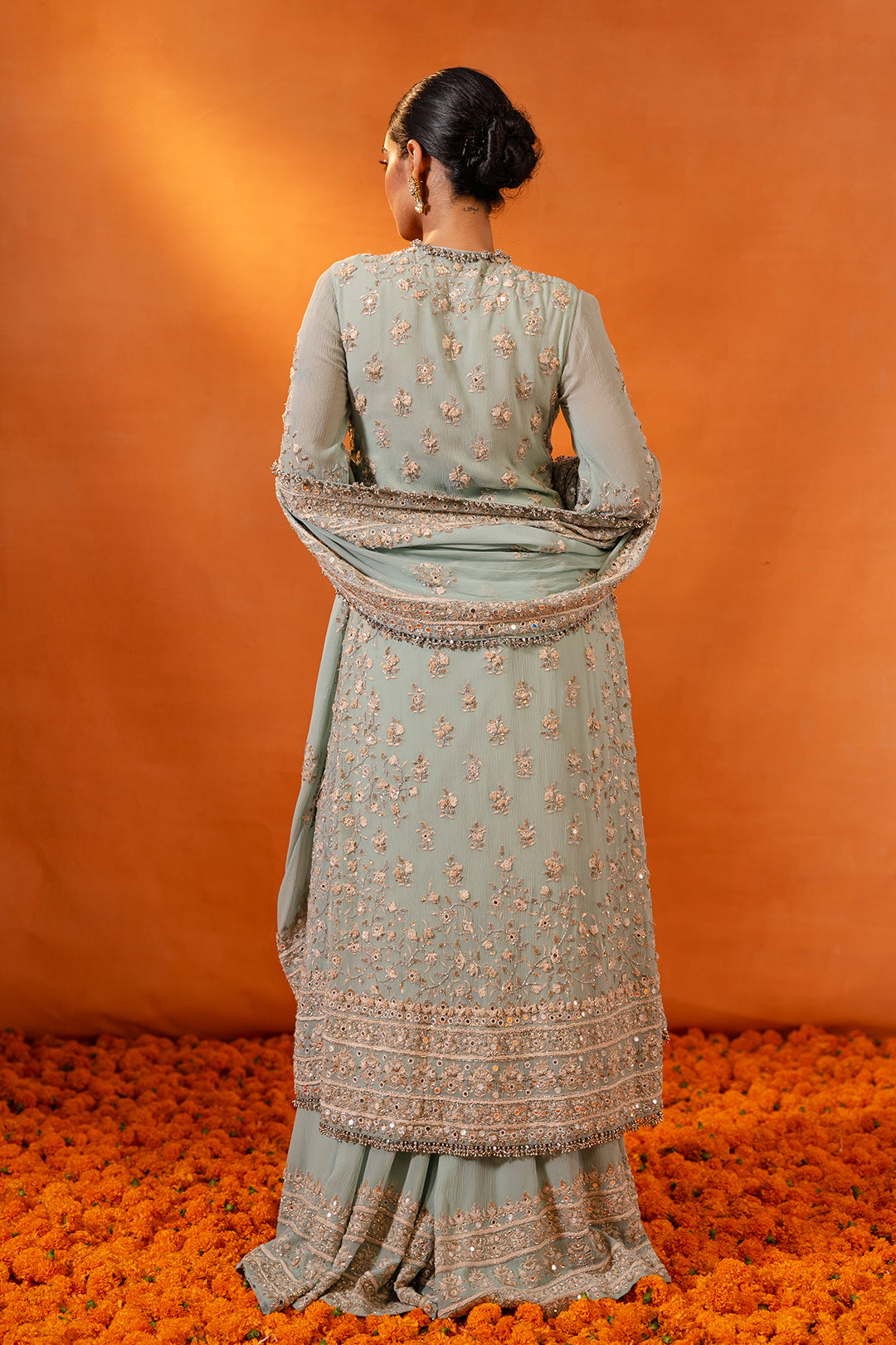 Kurta Set in Mirror and Thread Embroidery