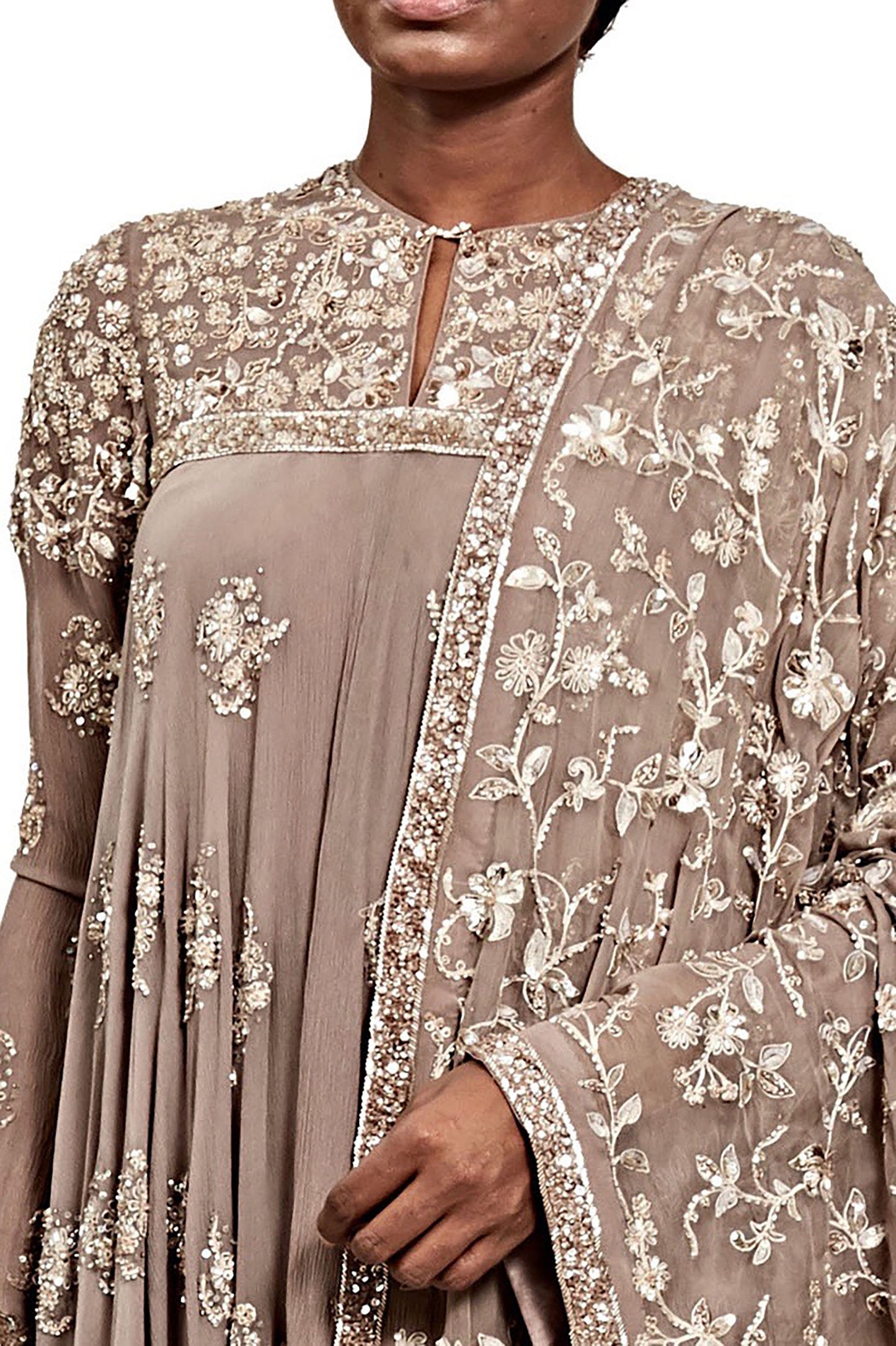 Kurta Set with Thread and Sequin Embroidery