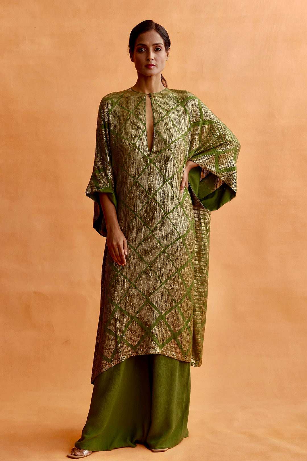 Kaftan Set in Small Sequin Embroidery