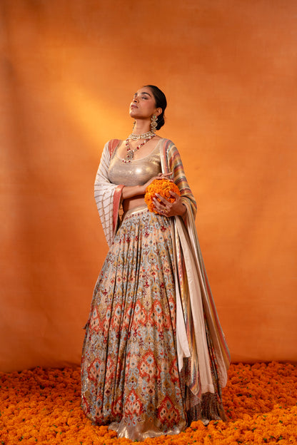 Lehenga Set in Ikkat thread embroidery